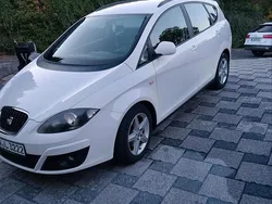 Weiß Gebraucht 2012 Seat Altea XL Van / Kleinbus | 5.500 € (Fairer Preis)