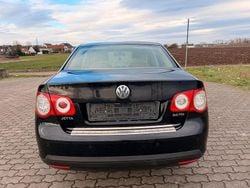 Schwarz Gebraucht 2006 VW Jetta Comfortline Limousine | 2.299 € (Guter Preis)