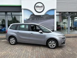 Grau Gebraucht 2021 Citroën Grand C4 Picasso Van / Kleinbus | 19.991 € (Etwas zu teuer)