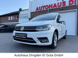 Weiß Gebraucht 2017 VW Caddy Maxi Highline Van / Kleinbus | 10.950 €
