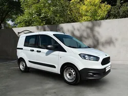 Weiß Gebraucht 2018 Ford Transit Limousine | 11.500 € (Fairer Preis)