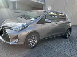 Braun Gebraucht 2014 Toyota Yaris Kleinwagen | 8.700 € (Fairer Preis)