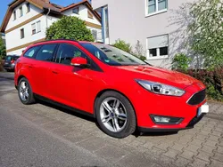 Rot Gebraucht 2016 Ford Focus Kombi | 6.990 € (Guter Preis)