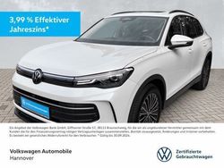 Weiß Gebraucht 2024 VW Tiguan Life SUV | 38.480 € (Teuer)
