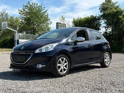 Schwarz Gebraucht 2013 Peugeot 208 Active Kleinwagen | 5.899 € (Fairer Preis)