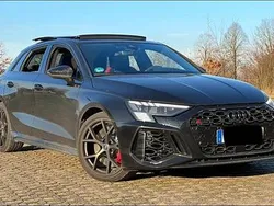 Schwarz Gebraucht 2023 Audi RS3 Sportback Kleinwagen | 58.000 € (Teuer)