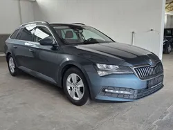 Grau Gebraucht 2020 Skoda Superb Kombi | 13.190 € (Fairer Preis)