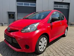 Rot Gebraucht 2012 Toyota Aygo Kleinwagen | 4.999 € (Fairer Preis)