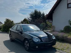 Schwarz Gebraucht 2004 Mercedes C200 Limousine | 3.700 €