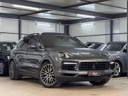 Grau Gebraucht 2019 Porsche Cayenne Chrono SUV | 46.890 € (Fairer Preis)
