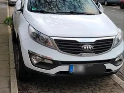 Weiß Gebraucht 2012 Kia Sportage SUV | 9.200 € (Fairer Preis)