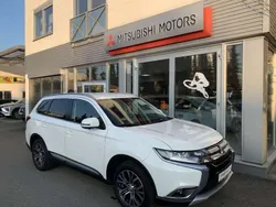 Andenweiß Gebraucht 2017 Mitsubishi Outlander Edition SUV | 21.765 €