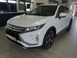 Weiss Gebraucht 2020 Mitsubishi Eclipse Cross Spirit SUV | 25.286 €