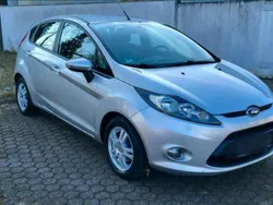 Silber Gebraucht 2012 Ford Fiesta Kleinwagen | 2.399 € (Fairer Preis)