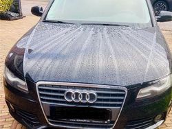 Schwarz Gebraucht 2011 Audi A4 Ambition Kombi | 5.200 € (Guter Preis)