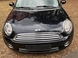 Schwarz Gebraucht 2006 Mini Cooper Kleinwagen | 2.450 €