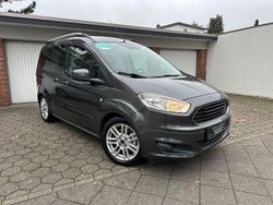 Grau Gebraucht 2016 Ford Tourneo Courier Titanium Van / Kleinbus | 8.950 € (Superpreis)