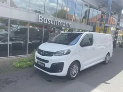 Kaolin weiß Gebraucht 2023 Opel Vivaro-e Combi Van | 28.970 € (Guter Preis)