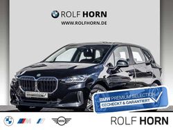 Sapphirschwarz metallic Gebraucht 2024 BMW 216 Active Tourer Van / Kleinbus | 27.520 € (Fairer Preis)