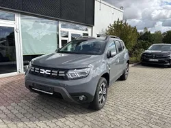 Schiefergrau Gebraucht 2024 Dacia Duster Journey SUV | 22.999 € (Fairer Preis)