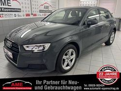 Grau Gebraucht 2019 Audi A3 Comfort Limousine | 16.950 € (Fairer Preis)