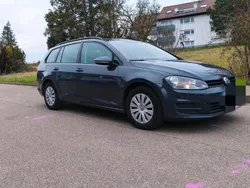 Grau Gebraucht 2015 VW Golf VII Kombi | 6.000 € (Fairer Preis)
