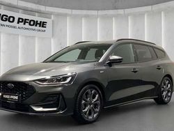 Grau Gebraucht 2024 Ford Focus ST-Line X Kombi | 28.700 € (Fairer Preis)
