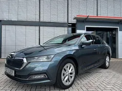 Grau Gebraucht 2021 Skoda Octavia First Edition Kombi | 25.980 € (Fairer Preis)