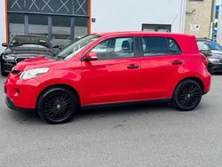 Rot Gebraucht 2009 Toyota Urban Cruiser SUV | 5.899 € (Etwas zu teuer)