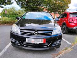 Schwarz Gebraucht 2005 Opel Astra GTC Coupé | 2.000 € (Fairer Preis)
