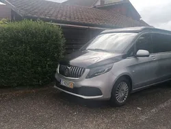 Silber Gebraucht 2018 Mercedes Vito Van / Kleinbus | 64.000 €