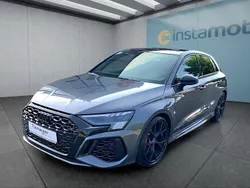 Grau Gebraucht 2023 Audi RS3 Sportback Kleinwagen | 63.049 € (Teuer)