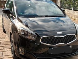 Schwarz Gebraucht 2014 Kia Carens Edition 7 Van / Kleinbus | 8.600 € (Etwas zu teuer)