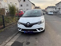 Weiß Gebraucht 2019 Renault Grand Scénic Van / Kleinbus | 17.000 €