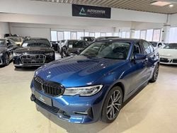 Blau Gebraucht 2021 BMW 320 Sport Line Limousine | 27.990 € (Guter Preis)