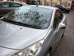 Silber Gebraucht 2009 Peugeot 207 CC Filou Cabrio | 2.300 € (Fairer Preis)