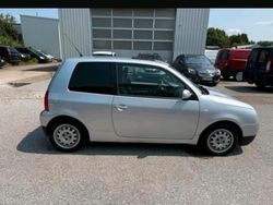 Grau Gebraucht 2003 VW Lupo Kleinwagen | 3.500 € (Etwas zu teuer)