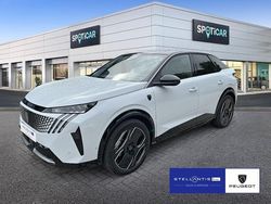 Weiß (met. okenit weiß) Gebraucht 2025 Peugeot e-3008 GTi SUV | 61.250 €