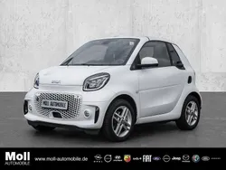 Weiss Gebraucht 2023 Smart ForTwo Electric Drive Cabrio | 14.690 € (Fairer Preis)