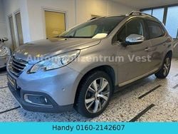 Grau Gebraucht 2015 Peugeot 2008 Allure SUV | 5.980 € (Guter Preis)