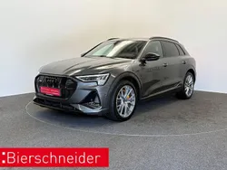 Grau Gebraucht 2022 Audi e-tron S-Line SUV | 41.950 € (Fairer Preis)