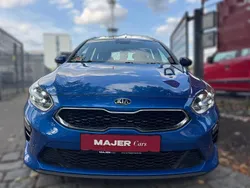 Blau metallic Gebraucht 2019 Kia Ceed Sportswagon Kombi | 20.430 € (Etwas zu teuer)