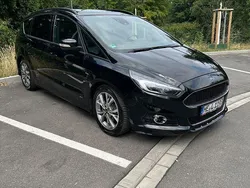 Schwarz Gebraucht 2018 Ford S-MAX ST-Line Van / Kleinbus | 27.499 € (Teuer)
