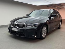 Saphirschwarz Gebraucht 2024 BMW 320 M Sport Kombi | 36.990 € (Fairer Preis)