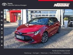 Karminarot/schwarz Gebraucht 2019 Toyota Corolla Team Limousine | 17.980 € (Guter Preis)
