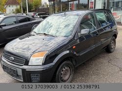 Schwarz Gebraucht 2010 Ford Fusion Style Kombi | 1.999 € (Guter Preis)