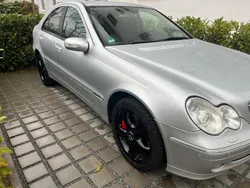 Mercedes C200