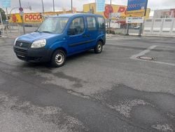Blau Gebraucht 2011 Fiat Doblò Van / Kleinbus | 2.999 € (Fairer Preis)