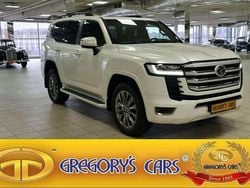 Weiß Gebraucht 2022 Toyota Land Cruiser Anniversary SUV | 159.836 € (Guter Preis)