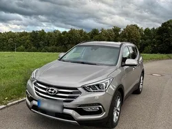 Gelb Gebraucht 2017 Hyundai Santa Fe Premium SUV | 16.900 € (Guter Preis)